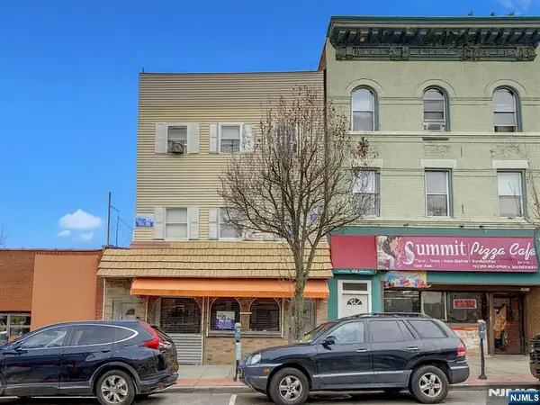 1011 Summit Avenue, Union City, NJ 07087