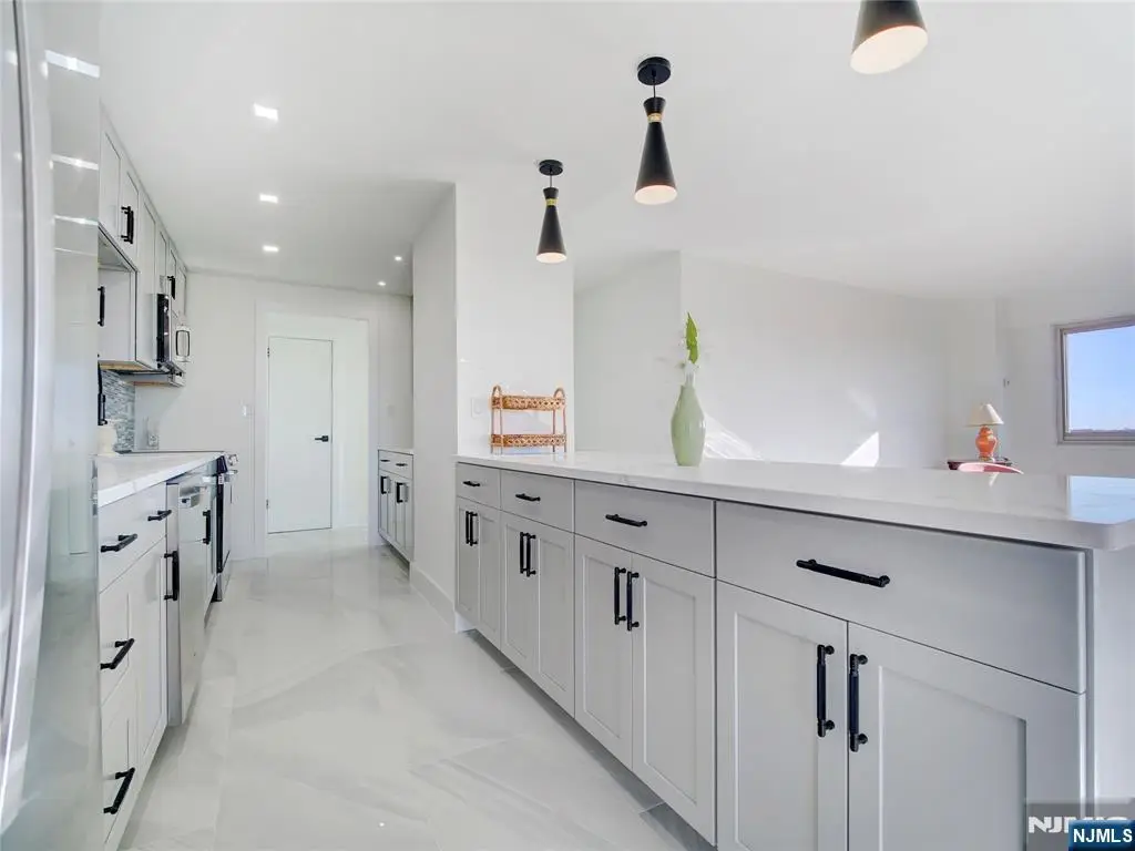 377 S Harrison Street 9L, East Orange, NJ 07018 - Image #1