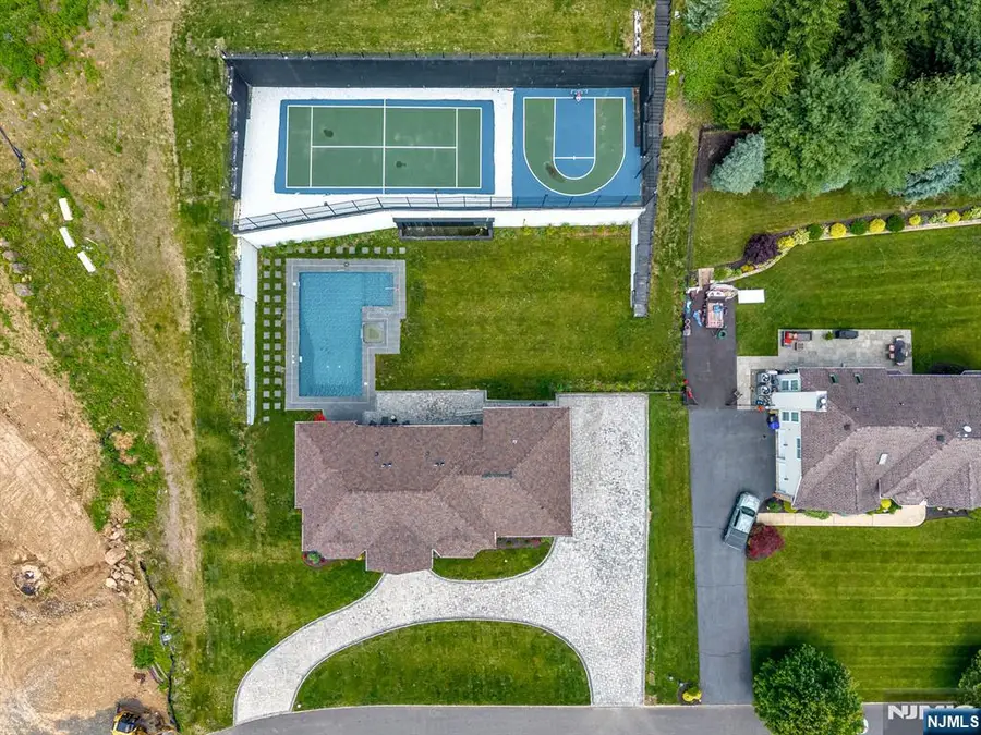 125 Hamilton Trail, Totowa, NJ 07512 - Image #2