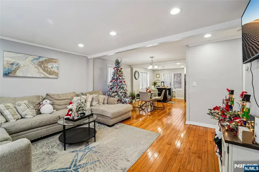342 Lincoln Avenue, Elmwood Park, NJ 07407 - Image #3