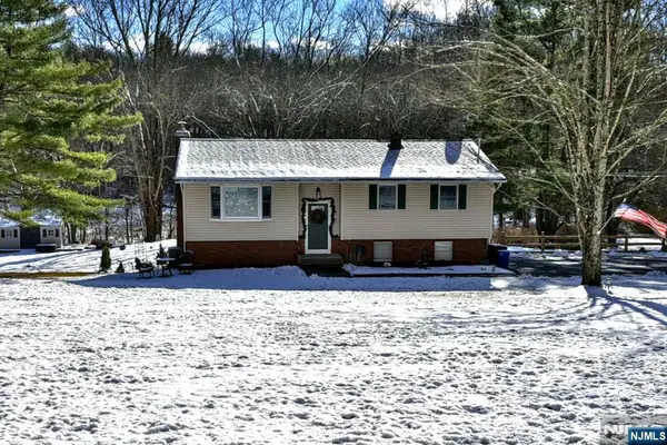 76 County Road 521, Hampton, NJ 07860