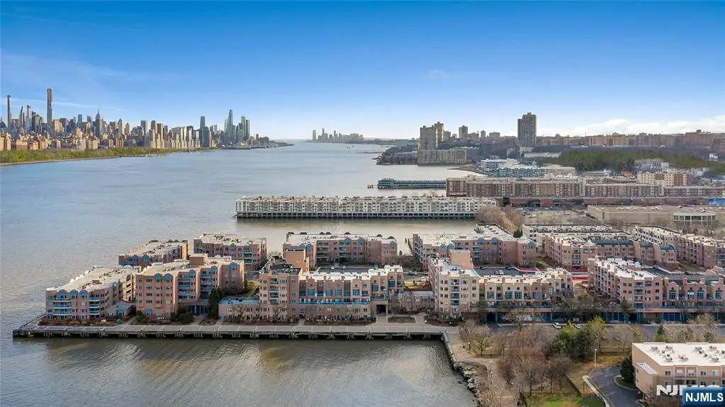 503 Livingston Court N503, Edgewater, NJ 07020 - Image #1