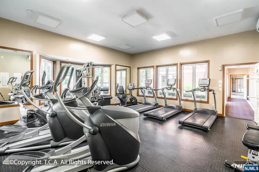 503 Livingston Court N503, Edgewater, NJ 07020 - Image #3