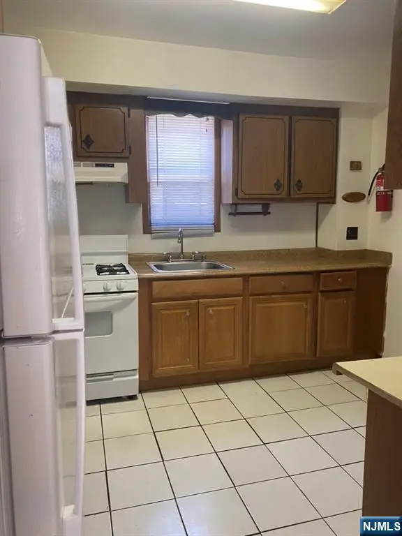 140 Phelps Avenue, Englewood, NJ 07631 - Image #2