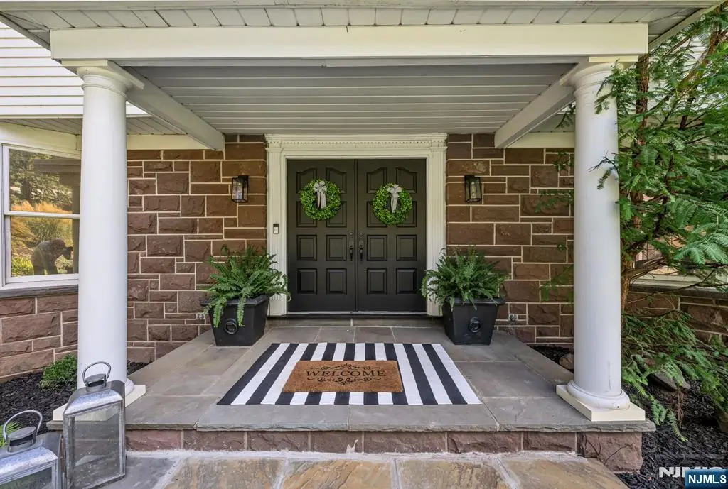 910 Huron Road, Franklin Lakes, NJ 07417 - Image #1