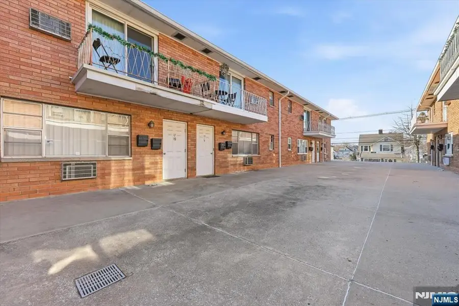 435 Teaneck Road 11, Ridgefield Park, NJ 07660 - Image #3