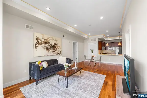 78 Wayne Street 303, Jersey City, NJ 07302