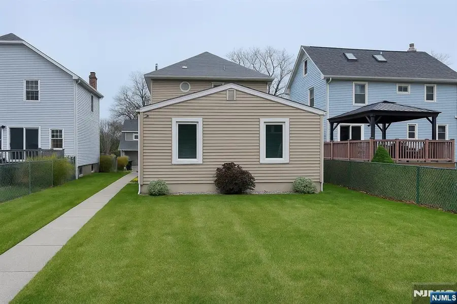 149 Crestwood Avenue, Nutley, NJ 07110 - #2