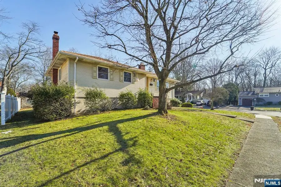 103 Hickory Street, Township Of Washington, NJ 07676 - Image #3