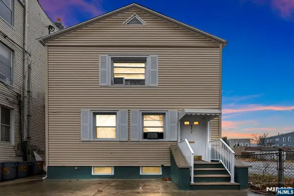 117 10th Street, Passaic, NJ 07055