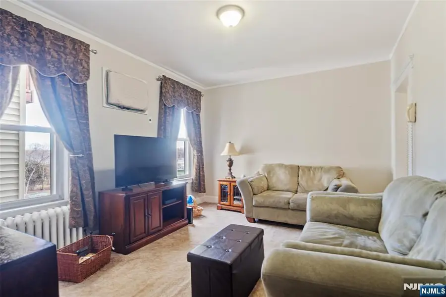 520 Schuyler Avenue, Kearny, NJ 07032 - Image #2