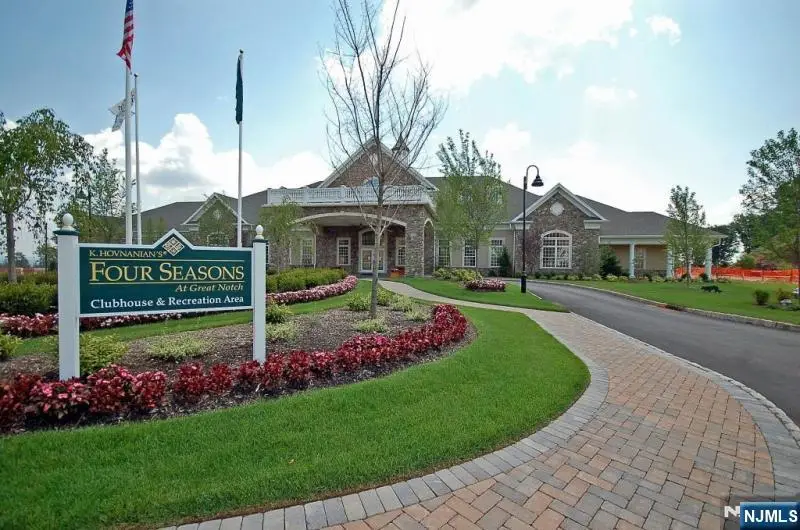 7 Cliff Road D3, Woodland Park, NJ 07424 - Image #1