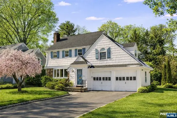 127 Central Avenue, Glen Rock, NJ 07452