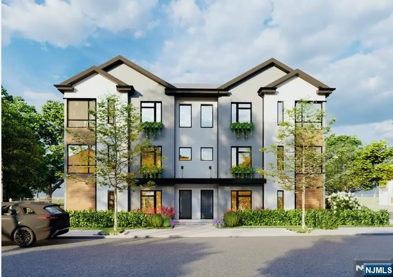 233 Runyon Street, Newark, NJ 07108 - Image #1