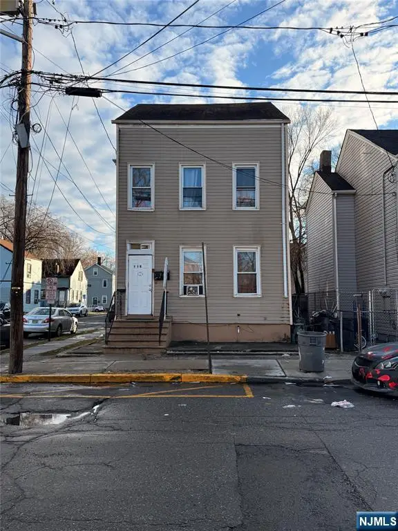 118 Holsman Street, Paterson, NJ 07522 - Image #1