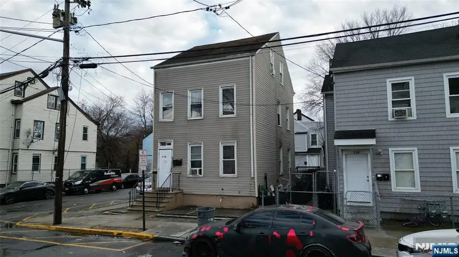 118 Holsman Street, Paterson, NJ 07522 - Image #2