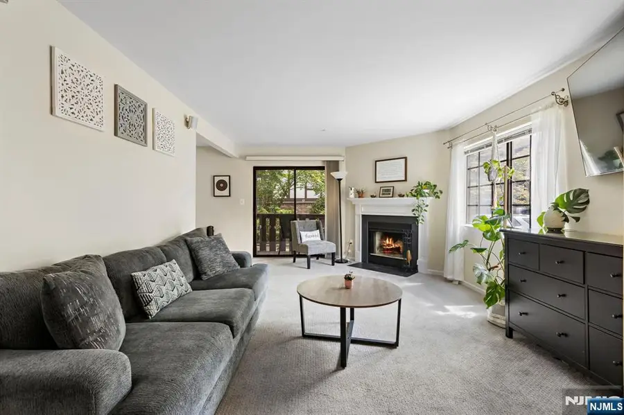 1612 Faulkner Court, Mahwah, NJ 07430 - Image #2