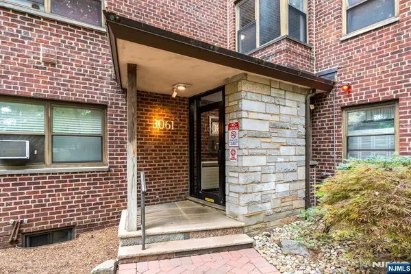 3061 Edwin 3E, Fort Lee, NJ 07024