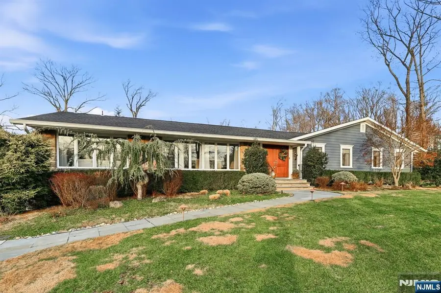 85 Oak Drive, Upper Saddle River, NJ 07458 - Image #2