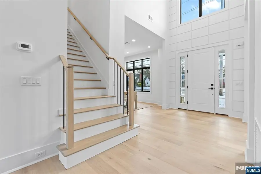 327 Harristown Road, Glen Rock, NJ 07452 - Image #2