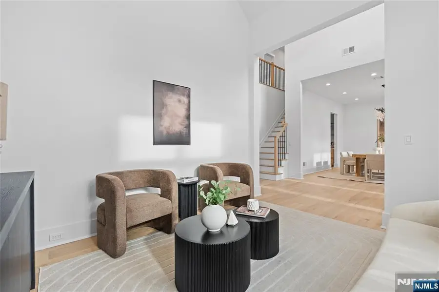 327 Harristown Road, Glen Rock, NJ 07452 - Image #3