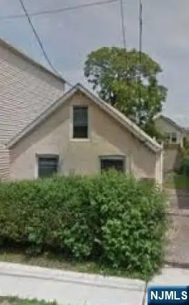 34 Holland Street, Newark, NJ 07103 - Image #2