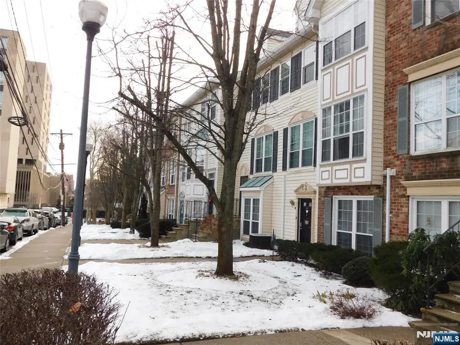 92 13th Avenue, Newark, NJ 07103 - Image #3