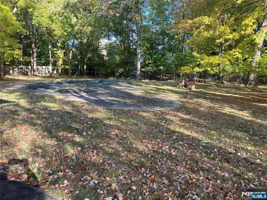 90 Dyer Court, Norwood, NJ 07648 - Image #3