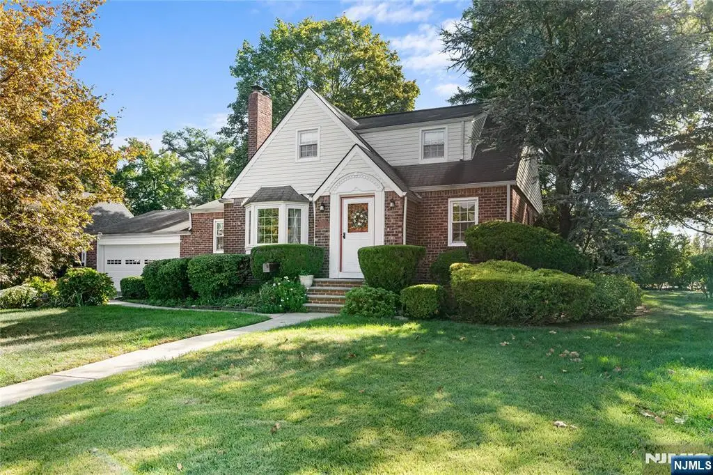 824 Summit Avenue, Hackensack, NJ 07601 - Image #1