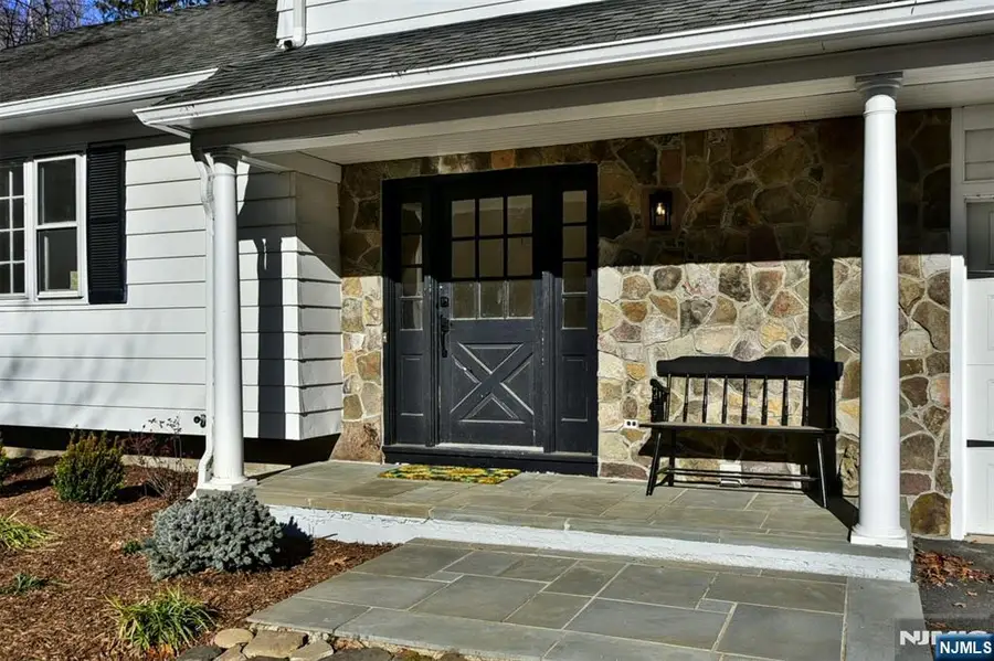 582 Eder Avenue, Wyckoff, NJ 07481 - Image #3