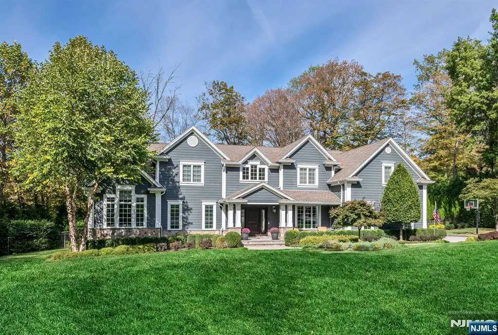11 Aldbury Drive, Upper Saddle River, NJ 07458 - Image #1