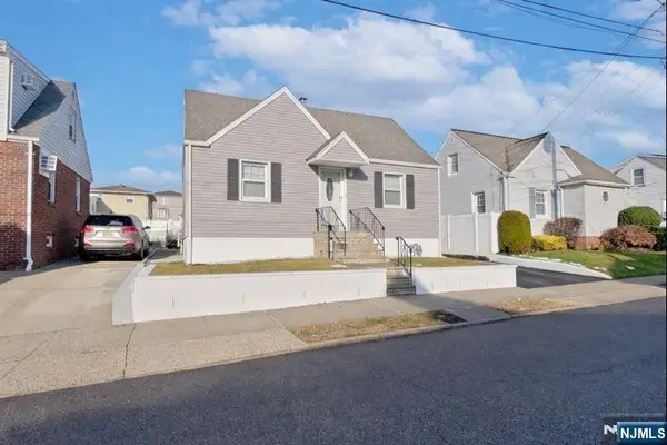 207 Lafayette Avenue, Lyndhurst, NJ 07071