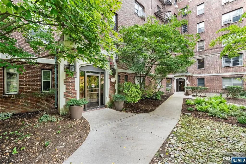 100 E Palisade Avenue B22, Englewood, NJ 07631 - #1