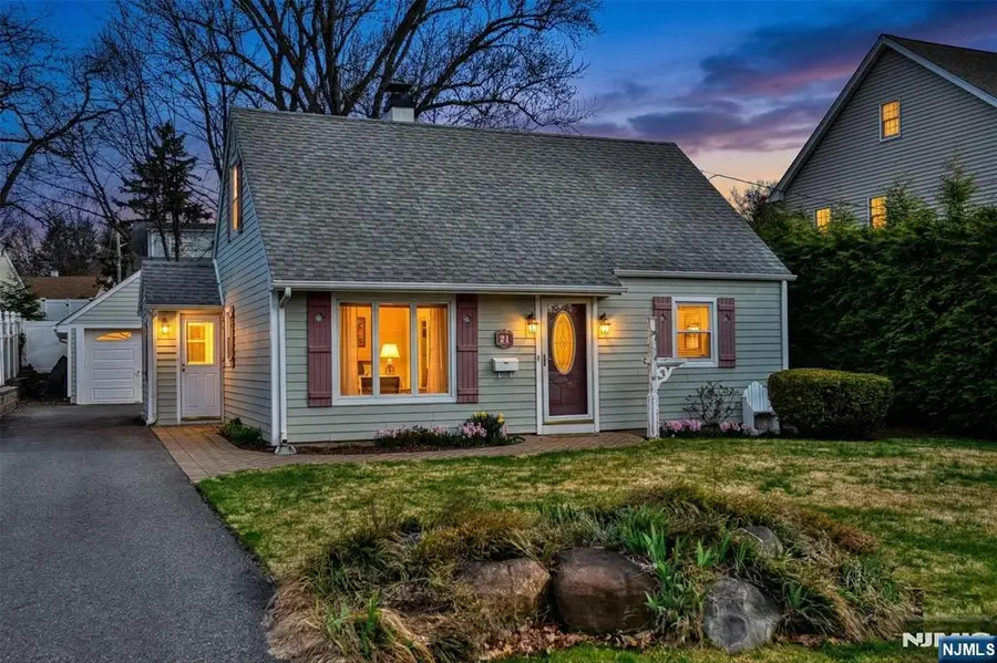 21 Charles Terrace, Waldwick, NJ 07463 - #2