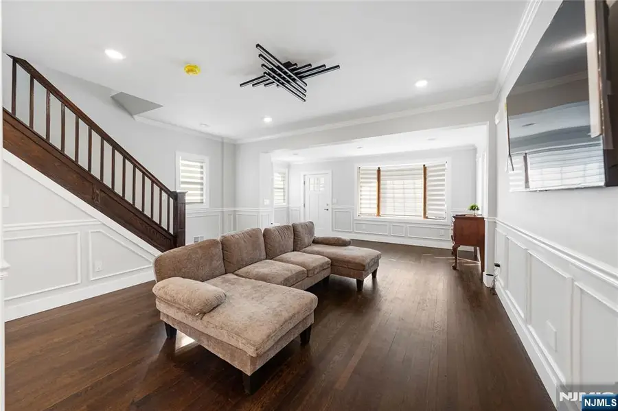 207 Post Avenue, Lyndhurst, NJ 07071 - Image #3