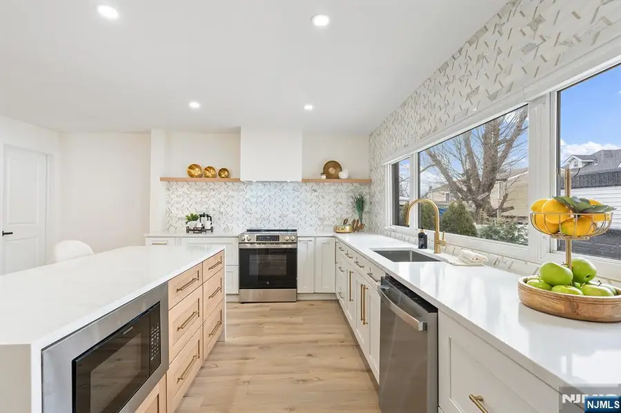 290 Queen Anne Road, Teaneck, NJ 07666 - Image #3