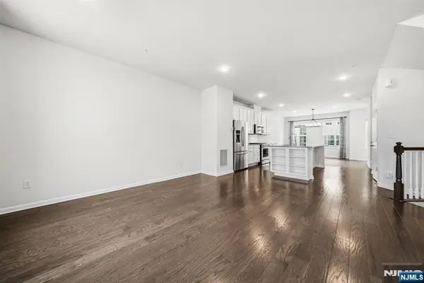 88 Truman Drive, Wood Ridge, NJ 07075