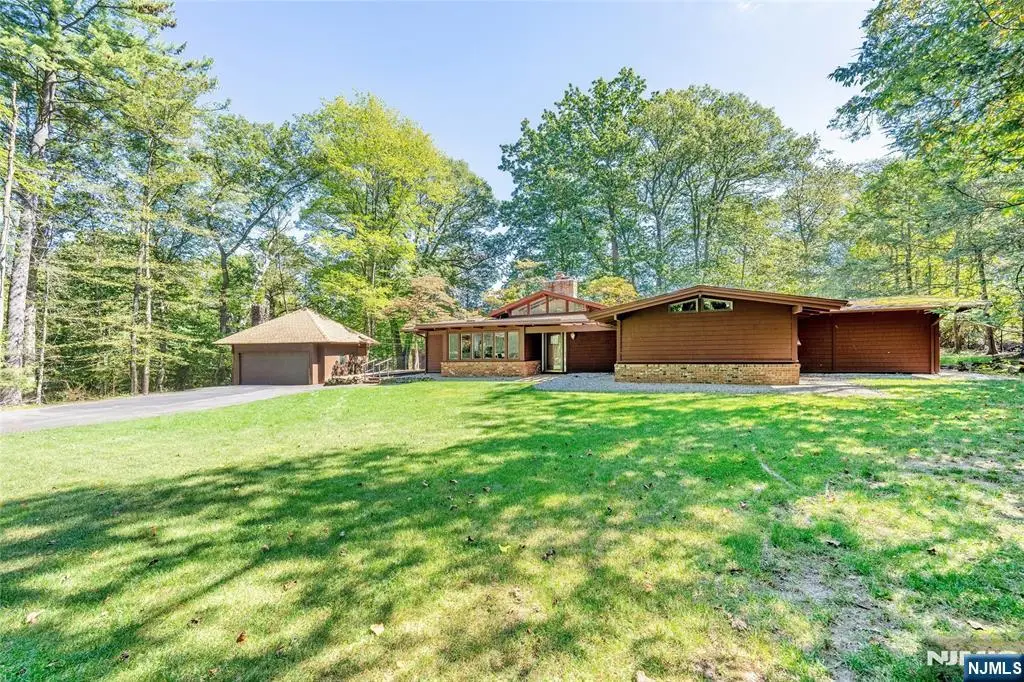 5 Carnot Avenue, Woodcliff Lake, NJ 07677 - Image #1