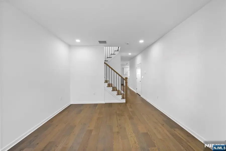 410 Morris Place, Roselle, NJ 07203 - #3