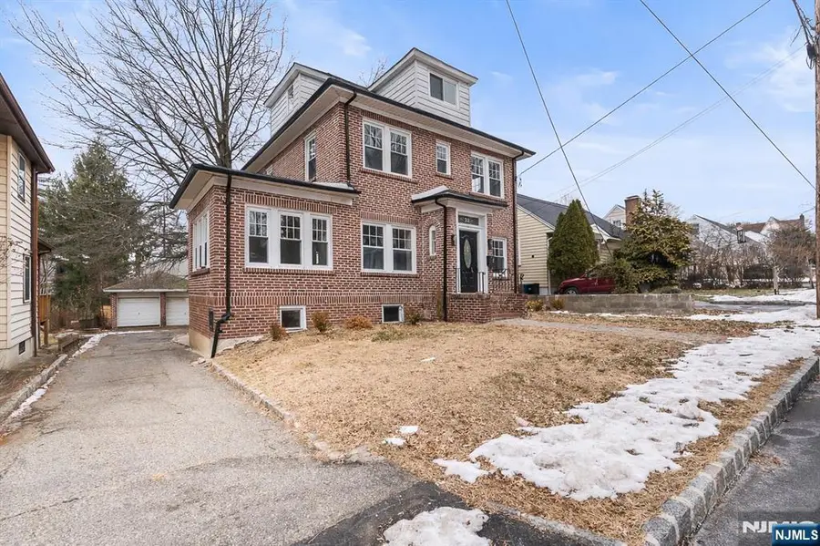 33 Robertson Road, West Orange, NJ 07052 - #3