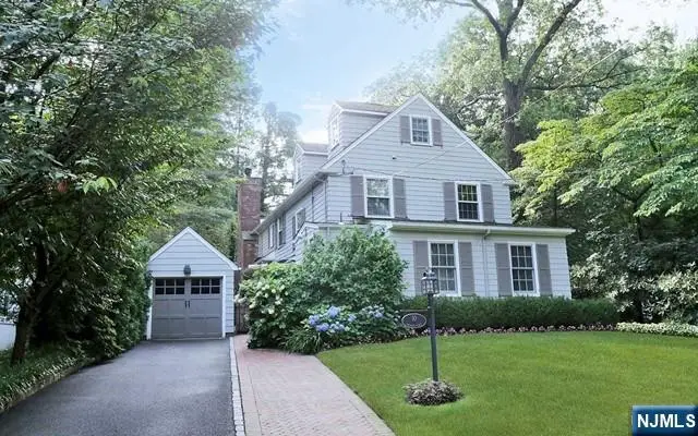 10 Orchard Place, Tenafly, NJ 07670 - Image #1