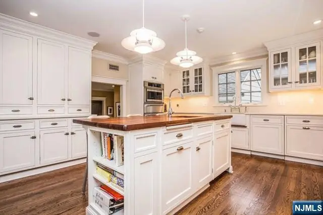 10 Orchard Place, Tenafly, NJ 07670 - Image #3