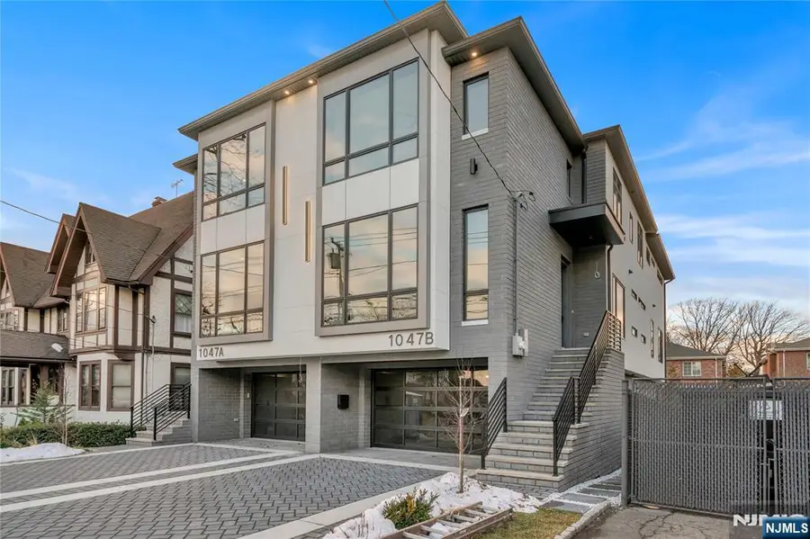 1047 Anderson Avenue A, Fort Lee, NJ 07024 - Image #2