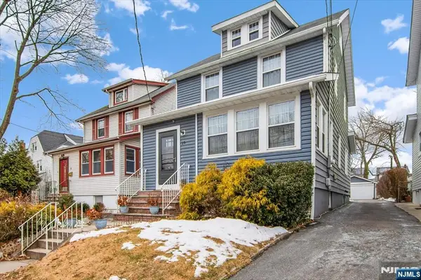 29 Van Ness Terrace, Maplewood, NJ 07040