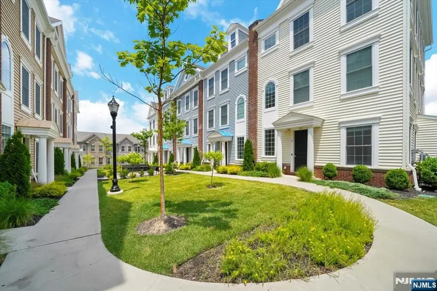 223 Bradley Drive, Wood Ridge, NJ 07075 - Image #2