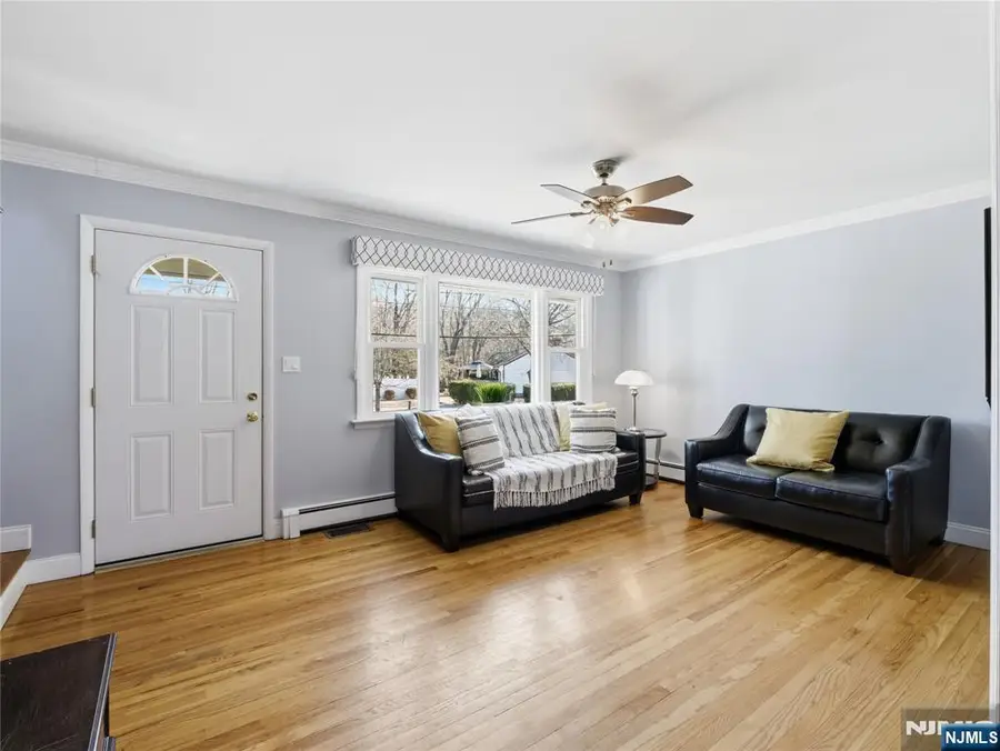 29 Evergreen Avenue, Haskell, NJ 07420 - Image #3