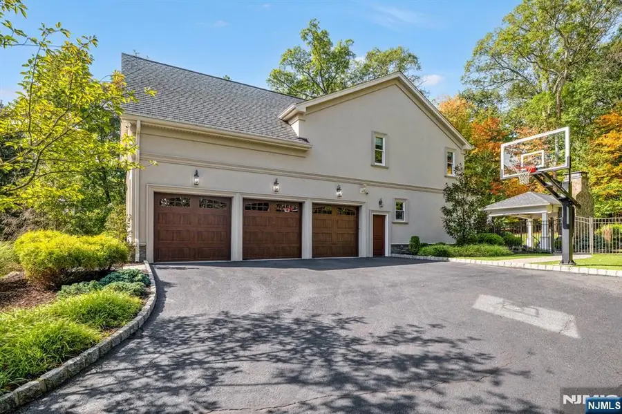 7 Brookside Drive, Upper Saddle River, NJ 07458 - Image #3
