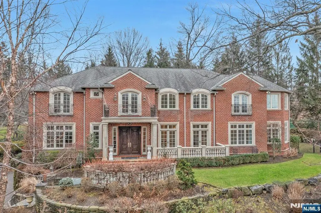 125 Jackson Drive, Cresskill, NJ 07626 - Image #1