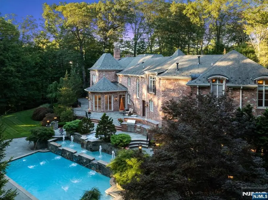 47 Fox Hedge Road, Saddle River, NJ 07458 - #3