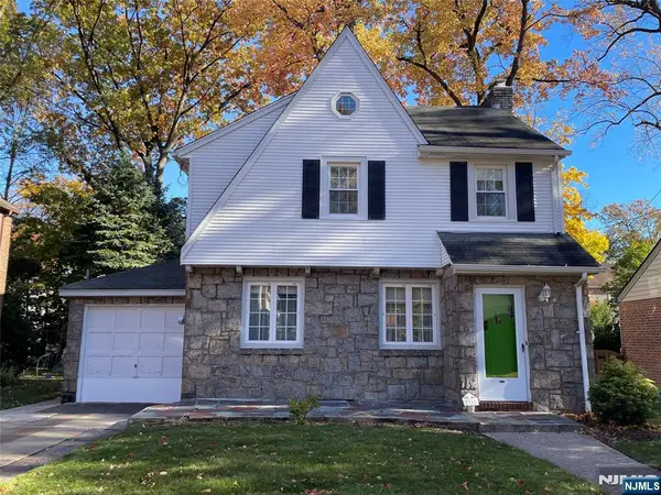 1105 Belle Avenue, Teaneck, NJ 07666